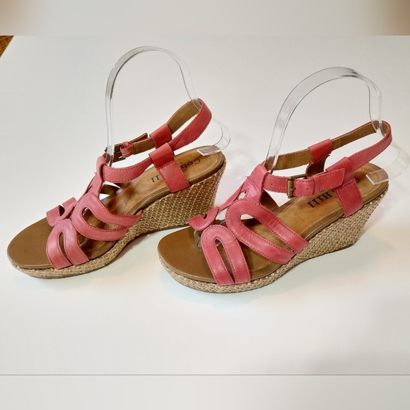 Cobb Hill by New Balance Red Leather Slingback Buckle Wedge Sandal Women Size 7M - Picture 3 of 8
